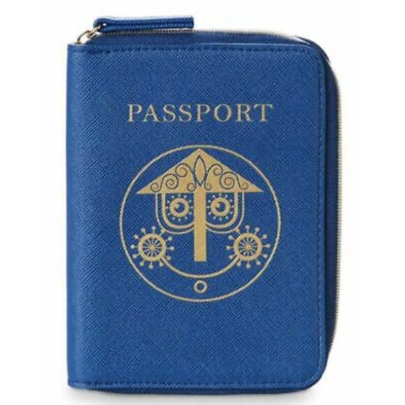 Disney Parks World Passport Case Wallet - Picture 4 of 4